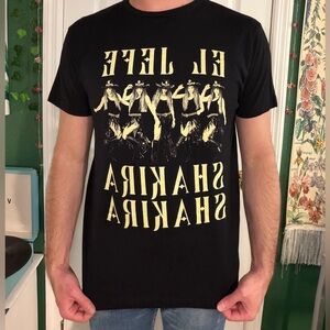 Hot Topic Black and Yellow Graphic Tee